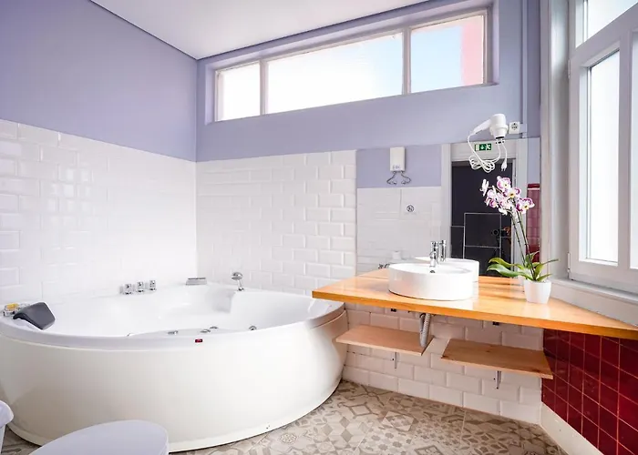 Duque D'avila 2 3* Авейру