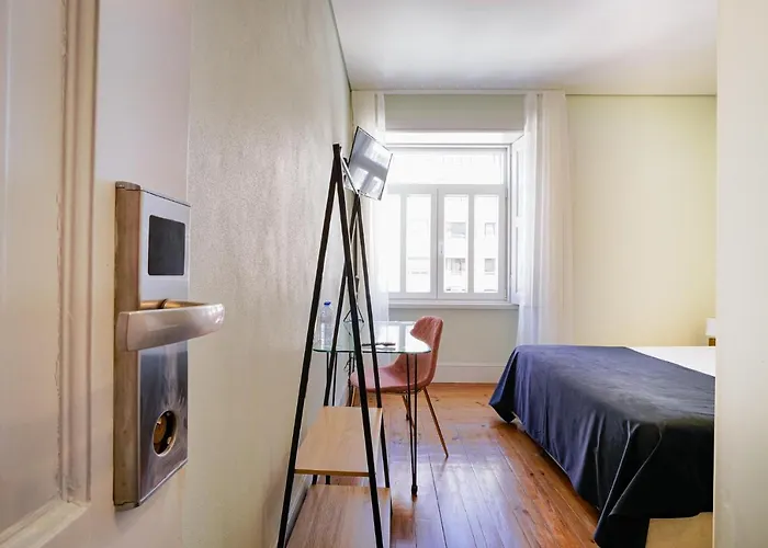 בית הארחה Duque D'avila 2 3*