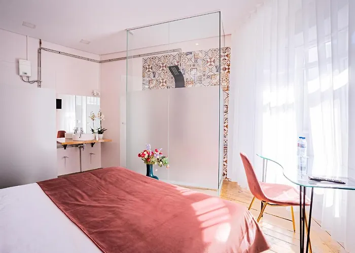 Гостевой дом Duque D'avila 2 Авейру